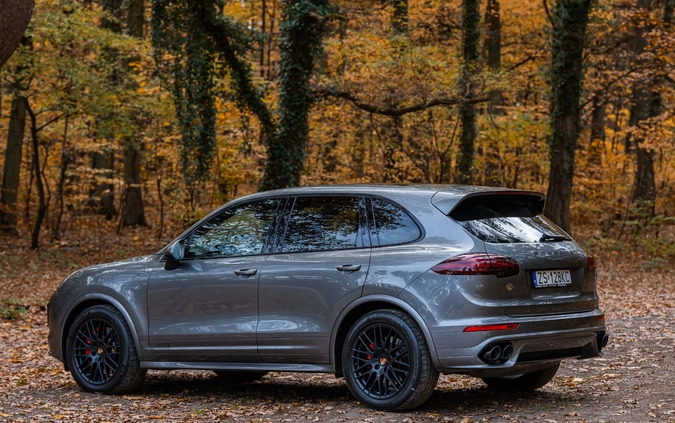 Porsche Cayenne cena 199900 przebieg: 126000, rok produkcji 2015 z Szczecin małe 497